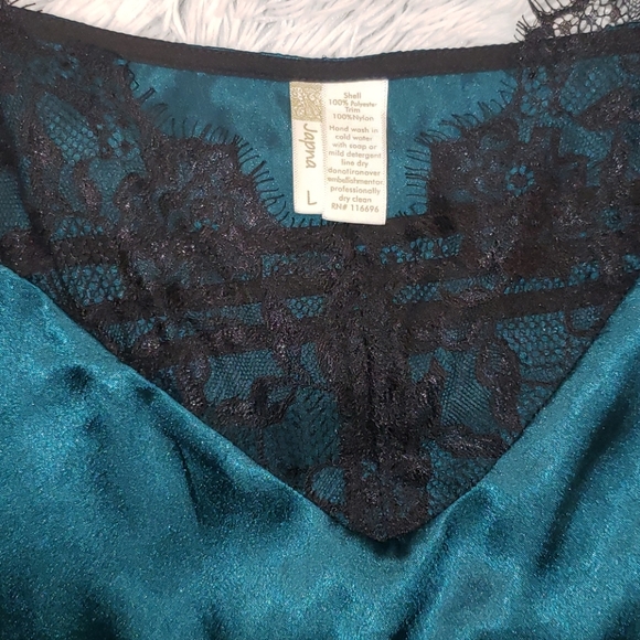 Ladies Chemise - Picture 3 of 8